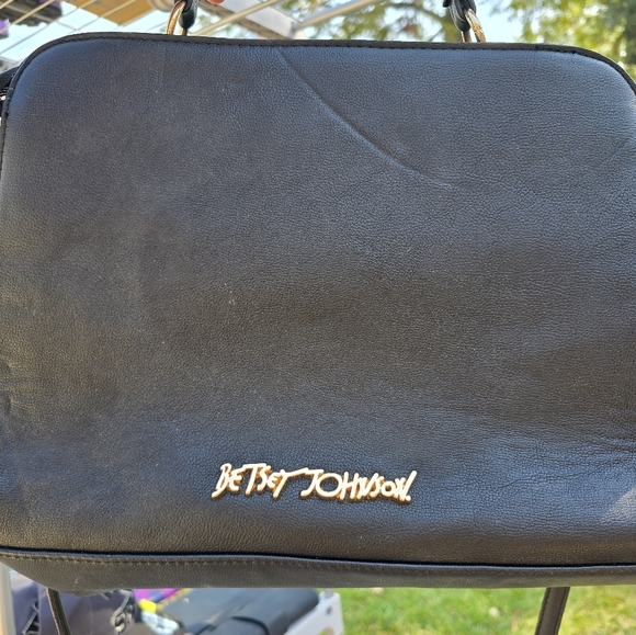 Betsey Johnson Bow Tote - Picture 2 of 11